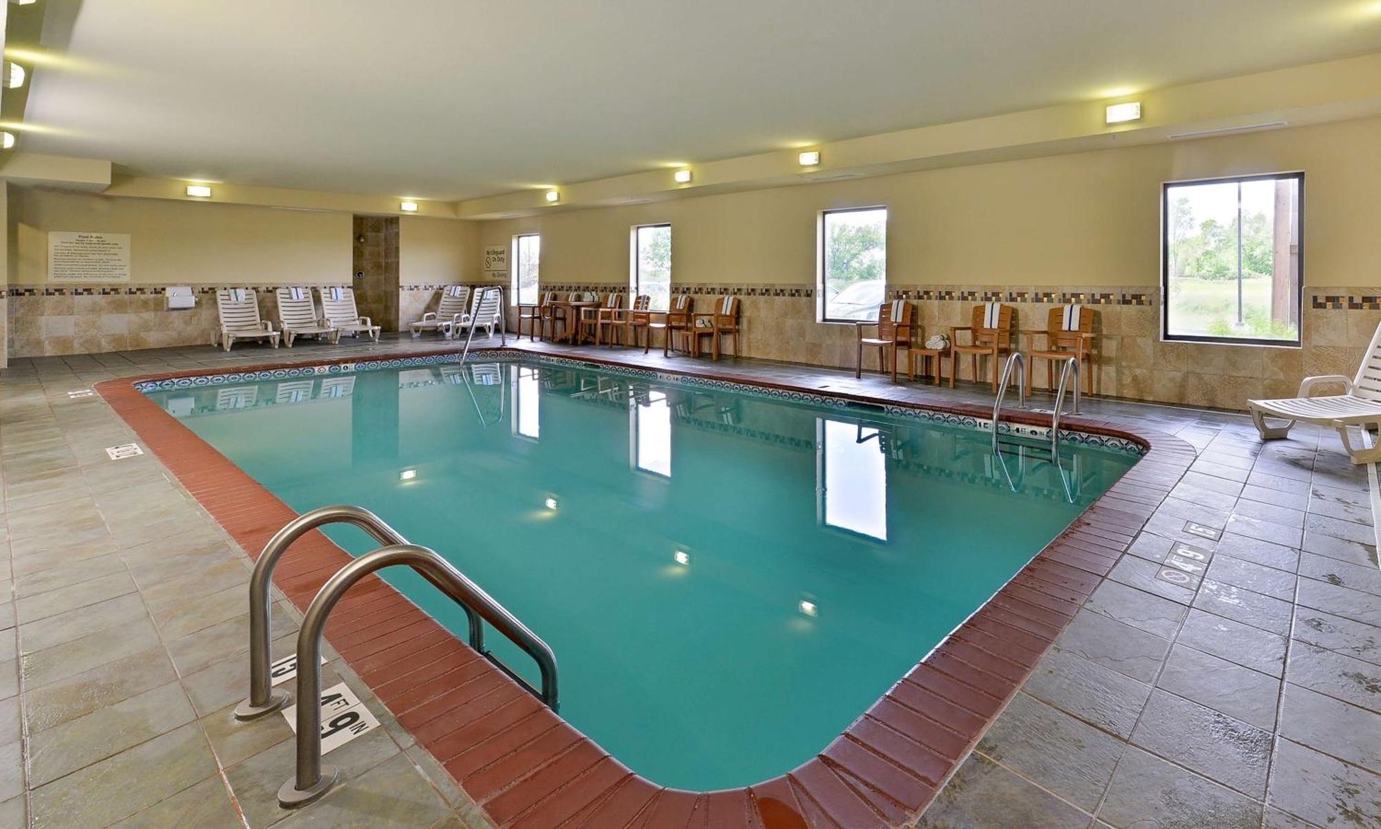 Hampton Inn Muscatine Εξωτερικό φωτογραφία