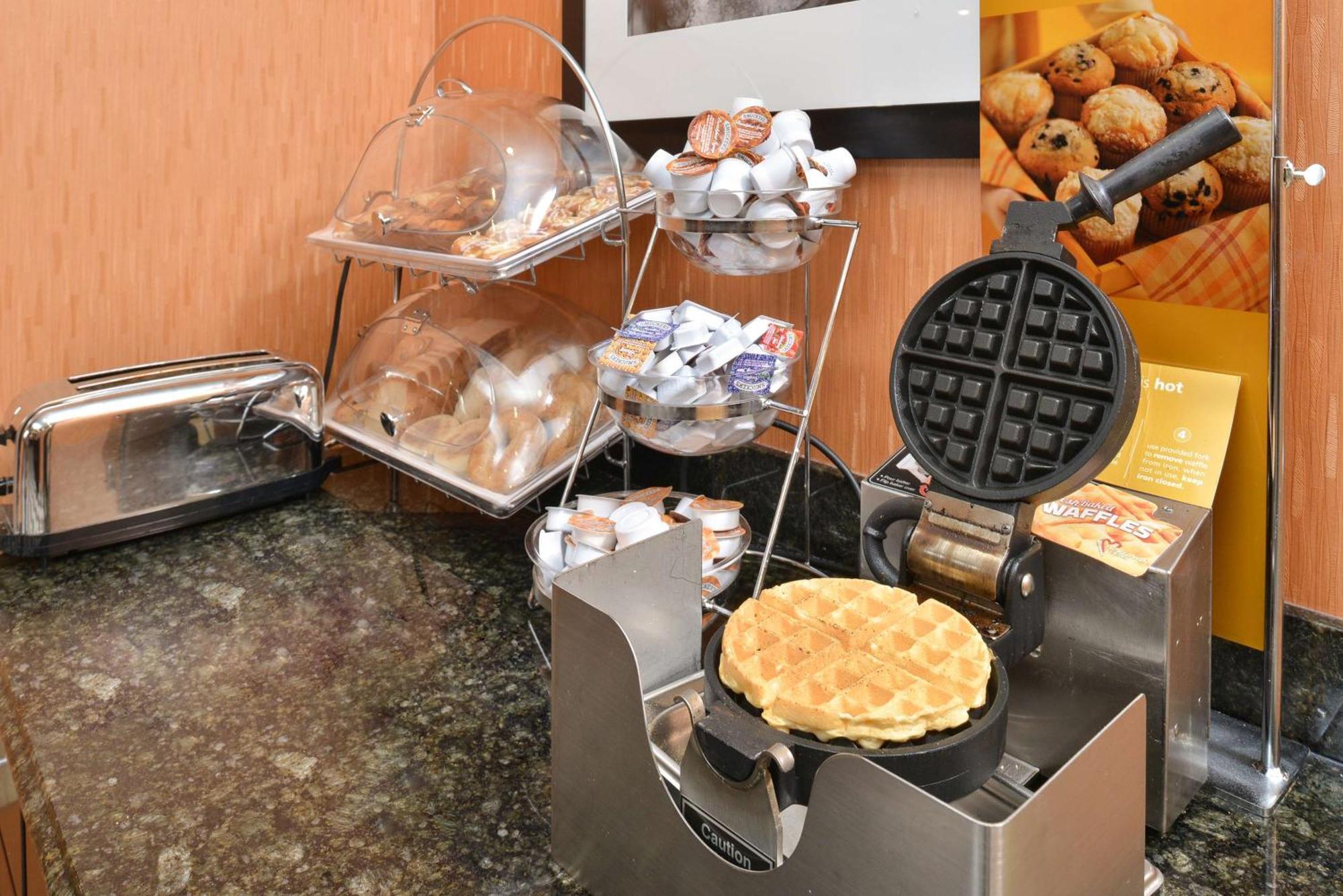 Hampton Inn Muscatine Εξωτερικό φωτογραφία